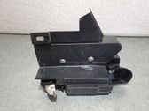 Cerradura de puerta delantera