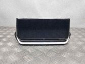 Radio / CD-Player / DVD-Player / Navigation