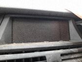 Radio / CD-Player / DVD-Player / Navigation