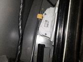 Cerradura de puerta delantera