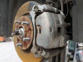 Caliper de freno delantero
