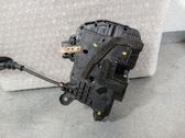 Serrure de porte avant