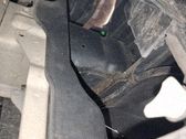 Travesaño del parachoques delantero