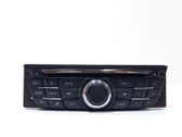 Radio / CD-Player / DVD-Player / Navigation