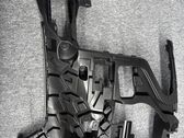 Front bumper mounting bracket
