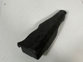 Engine bonnet/hood sound/heat insulation