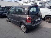 Rear door manual window regulator
