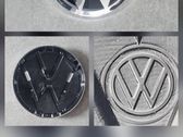 Manufacturer badge logo/emblem