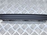 Front bumper splitter molding