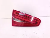 Tailgate rear/tail lights