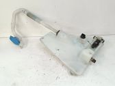 Windshield washer fluid reservoir/tank