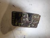 Serrure de porte avant