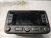 Radio / CD-Player / DVD-Player / Navigation
