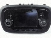 Radio / CD-Player / DVD-Player / Navigation