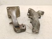 Engine mounting bracket