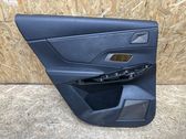 Moldura del tarjetero de la puerta trasera