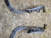 Headlight/headlamp mounting bracket