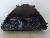 Geschwindigkeitsmesser Cockpit