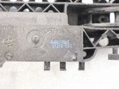 Manecilla externa puerta delantera