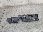 Fender mounting bracket