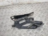 Engine bonnet/hood hinges