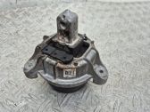 Engine mount bracket