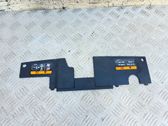 Moldura embellecedora del gancho del capó/tapa del motor