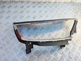 Moulure sous phares