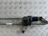 Tringlerie et moteur d'essuie-glace avant