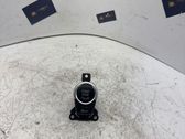 Включатель зажигания и стартера