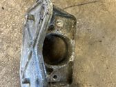 Engine mounting bracket