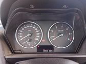 Geschwindigkeitsmesser Cockpit