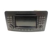 Radio / CD-Player / DVD-Player / Navigation