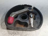 Detachable towbar