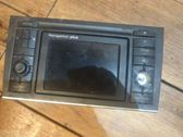 Radio / CD-Player / DVD-Player / Navigation