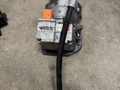 Ilmastointilaitteen kompressorin pumppu (A/C)
