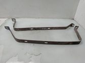 Fuel tank mounting bracket