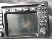 Radio/CD/DVD/GPS-pääyksikkö