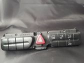 Botón interruptor de luz de peligro