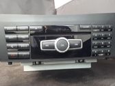 Radio / CD-Player / DVD-Player / Navigation