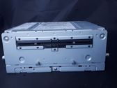 Radio / CD-Player / DVD-Player / Navigation