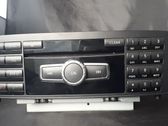 Radio / CD-Player / DVD-Player / Navigation