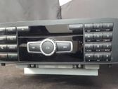 Radio / CD-Player / DVD-Player / Navigation