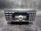 Radio / CD-Player / DVD-Player / Navigation