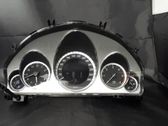 Geschwindigkeitsmesser Cockpit