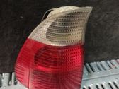 Tailgate rear/tail lights