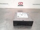 Radio / CD-Player / DVD-Player / Navigation
