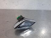 Botón interruptor de bloqueo de puertas
