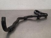 Tuyau de liquide de refroidissement moteur