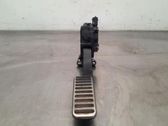 Accelerator throttle pedal